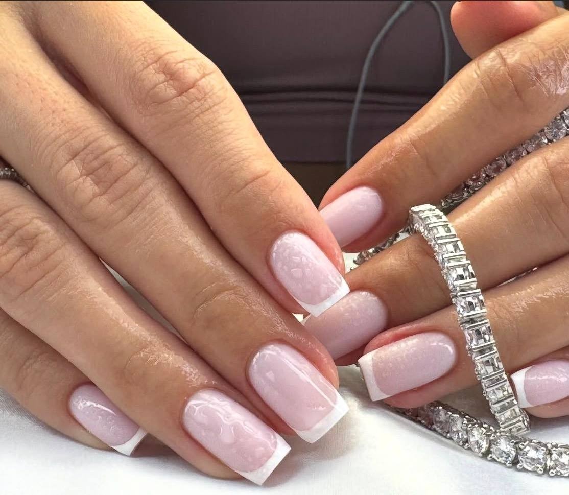 Hiring Nail Technician for Permanent Position Hiring Nail Technician for Permanent Position - Job Opportunity - www.sharvarok.com
