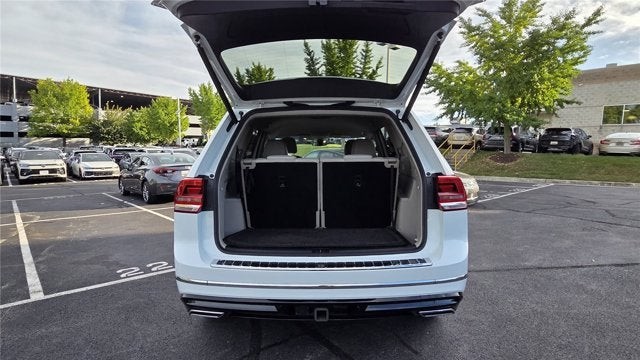 2019 Volkswagen Atlas 3.6L V6 SE w/Technology R-Line — 74,287 miles — $19,545 - Used Car Dealership 2019 Volkswagen Atlas 3.6L V6 SE w/Technology R-Line — 74,287 miles — $19,545 - Used Car Dealership - www.sharvarok.com