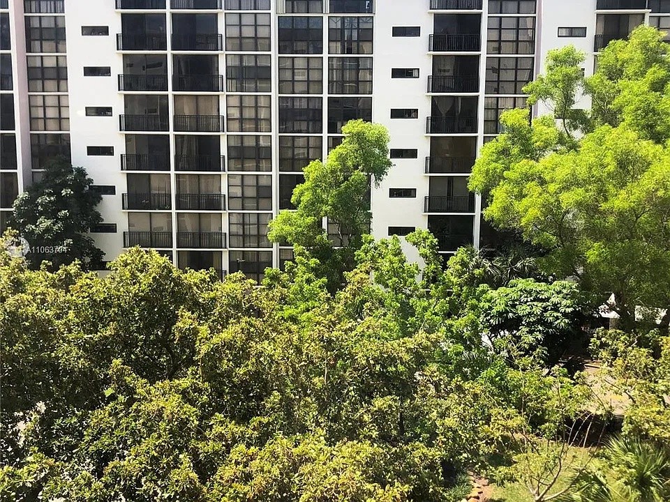 For Sale: 17021 N Bay Rd Unit 526, Sunny Isles Beach, FL - Apartment for Sale For Sale: 17021 N Bay Rd Unit 526, Sunny Isles Beach, FL - Apartment for Sale - www.sharvarok.com