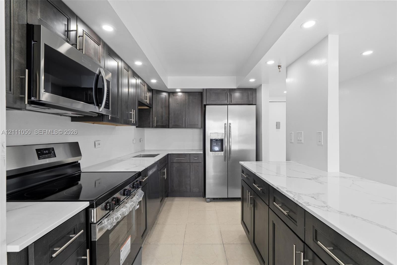Продається: 20505 E Country Club Dr Unit 1938, Aventura, FL - Апартаменти на продаж Продається: 20505 E Country Club Dr Unit 1938, Aventura, FL - Апартаменти на продаж - www.sharvarok.com